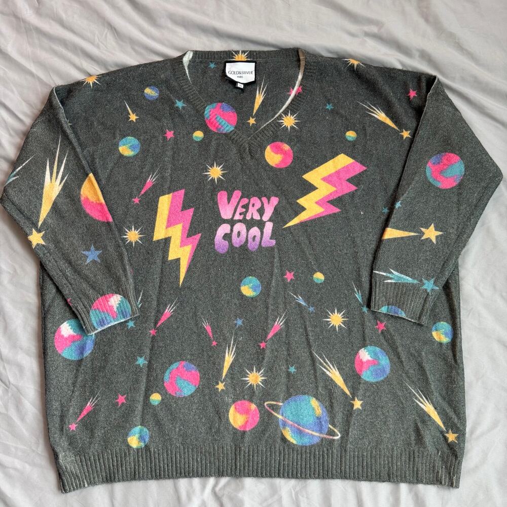 Gold & Silver Paris Very Cool Graphic Sweater Gray Cosmic Print TU(one size)